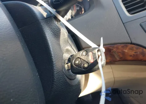 2008 Honda Accord 2.4 Ex-L from USA, damaged, VIN 1HGCP26858A137525